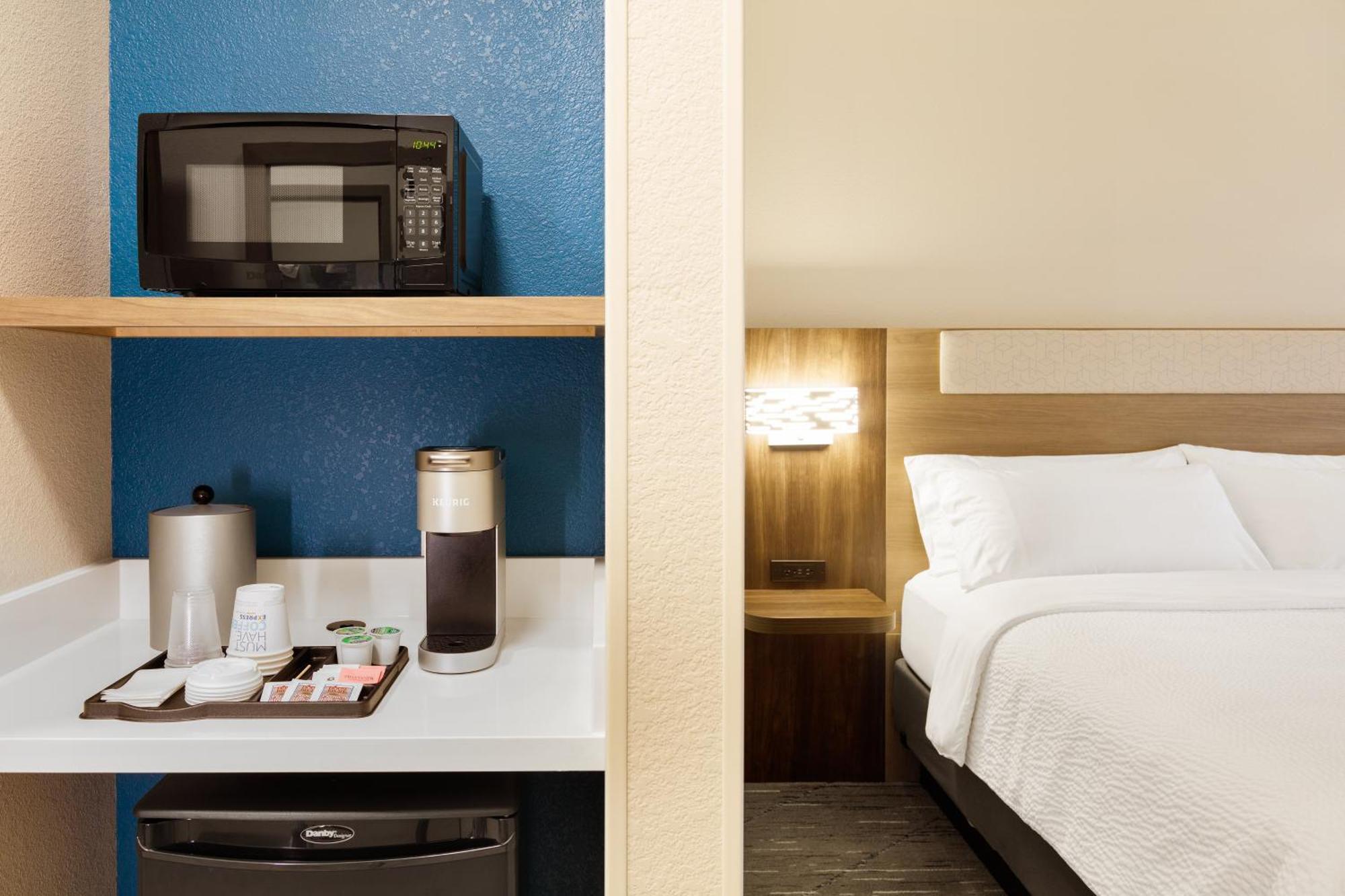 Holiday Inn Express Williamston By Ihg Esterno foto