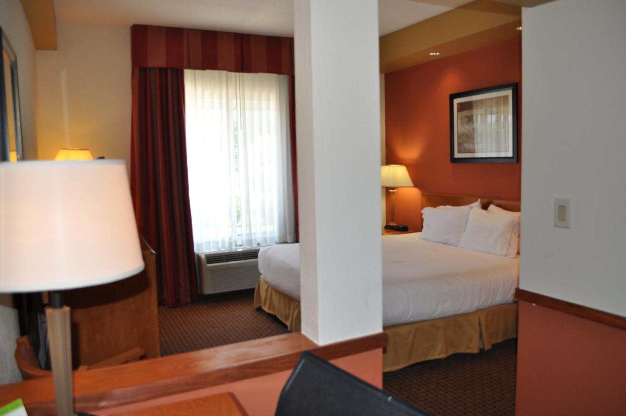 Holiday Inn Express Williamston By Ihg Esterno foto
